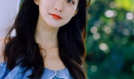 娱乐吃瓜君何泓姗,娱乐吃瓜界的清新小花